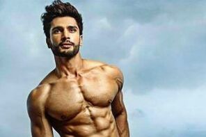 homme musclé avec une bonne force